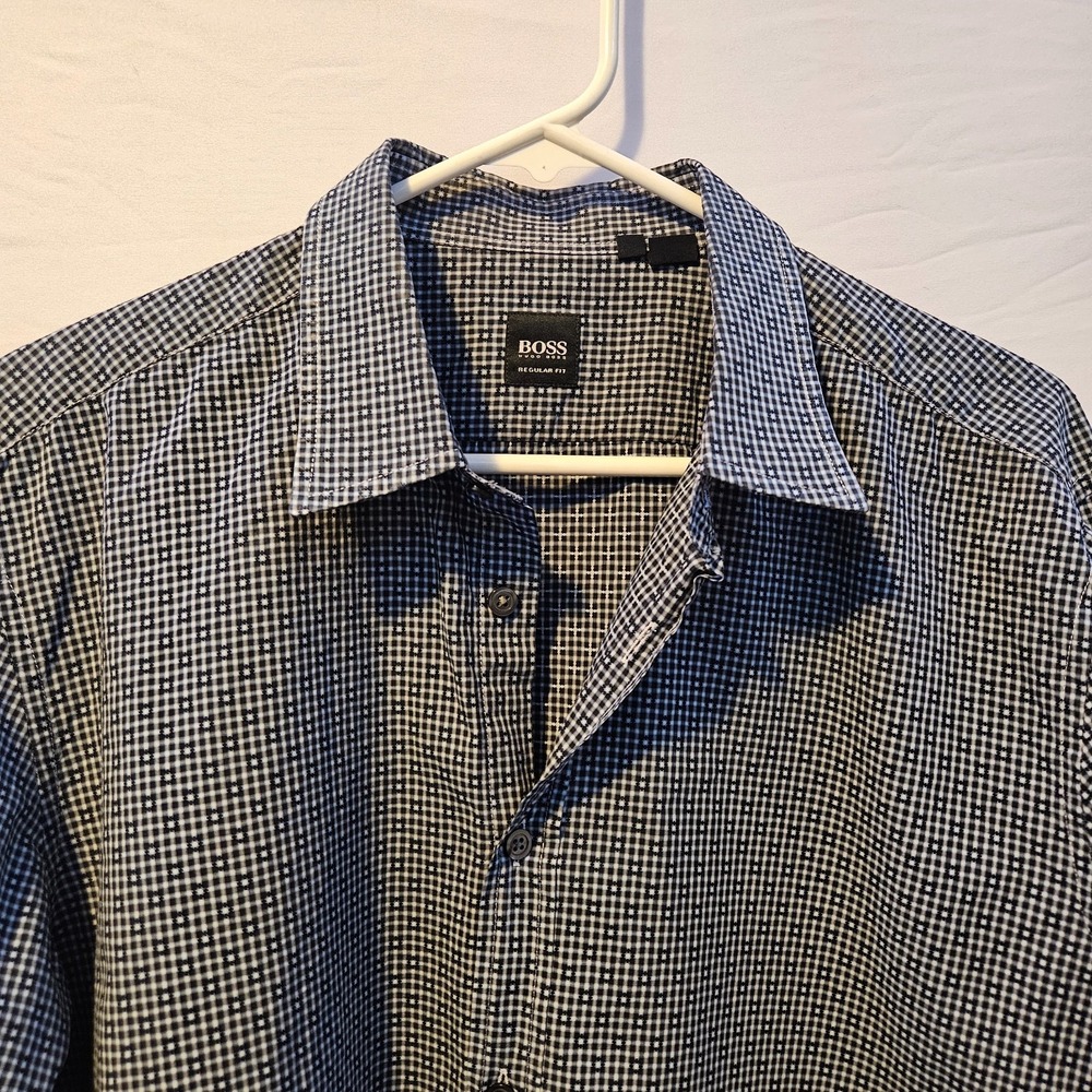 Hugo Boss Men's Performance Regular Fit Dress Shirt Size XL  Black and White